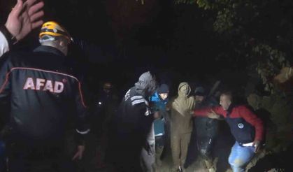 Zonguldak’ta büyük heyelan: İş makineleri göçük altında kaldı, yaralılar var
