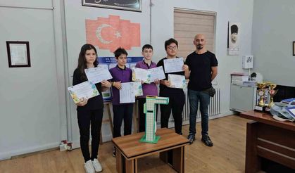 Ortaokul öğrencilerinden hava kirliliğine çözüm sokak lambası