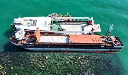 Karaya oturan gemiyi kurtarma çalışmalarına başlandı