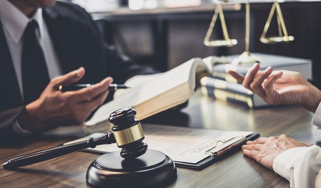 Senetle Borçlanma ve İcra Takibi Süreci Haklarınızı ve Hukuki Riskleri Öğrenin - Bilgilendirme Rehberi