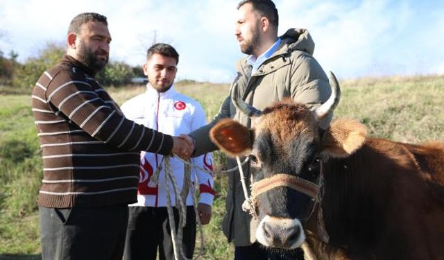 İnek parası ile katıldığı şampiyonadan Avrupa 3'üncüsü olarak döndü