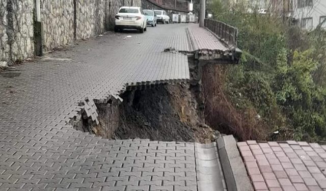 Zonguldak'ta heyelan: Hastane yolu kapandı