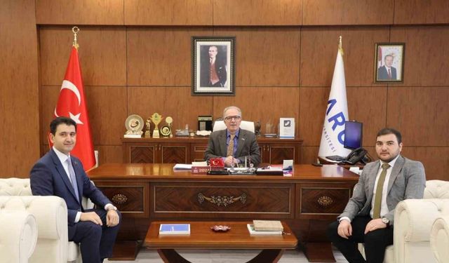 Azeri Milletvekili Nagif Hamzayev'den Rektör Orhan Uzun’a ziyaret