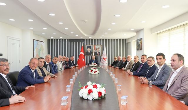 Vali Cengiz Ünsal, İl Genel Meclisi üyelerini kabul etti