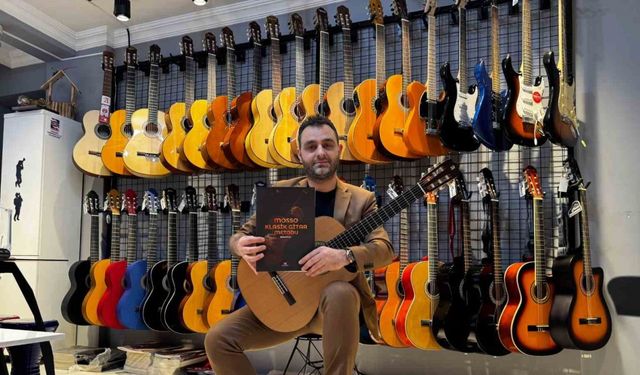 Ahmet Kılıç "Klasik Gitar Metodu"nu yayınladı