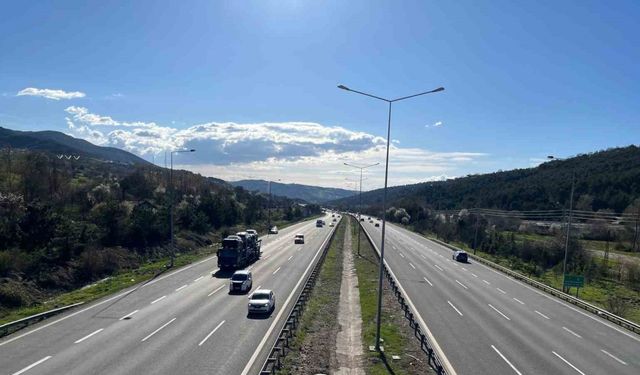 Ankara ve İstanbul istikametlerinde trafik akıcı seyrediyor