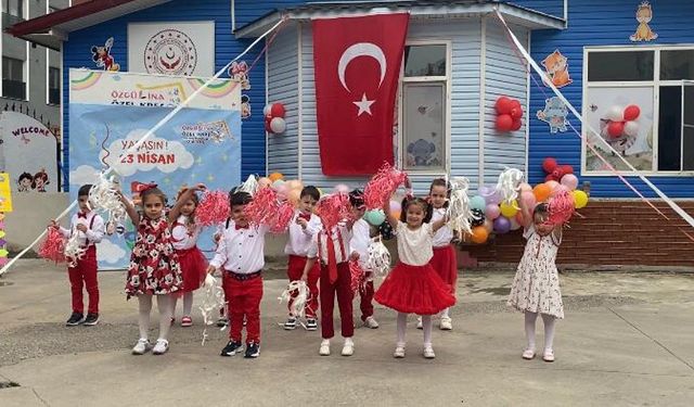 Özel ÖzgüLina Kreş Anaokulu'nda minikler 23 Nisan'ı coşkuyla kutladı