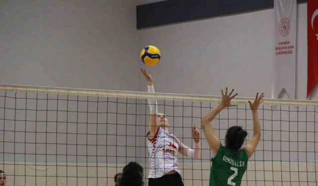 İşitme Engelliler Voleybol Şampiyonası devam ediyor