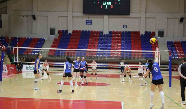 İşitme Engelliler Voleybol Türkiye Şampiyonası başladı