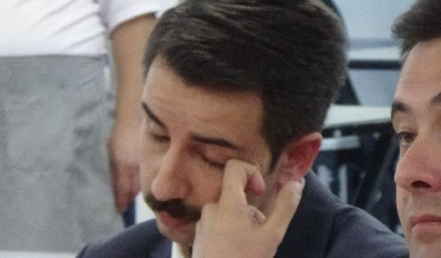 Kaymakam, veda yemeğinde gözyaşlarına hakim olamadı