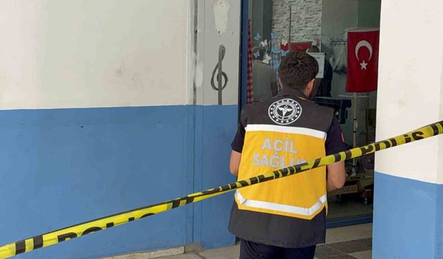 Yaşlı adam dükkanda ölü bulundu