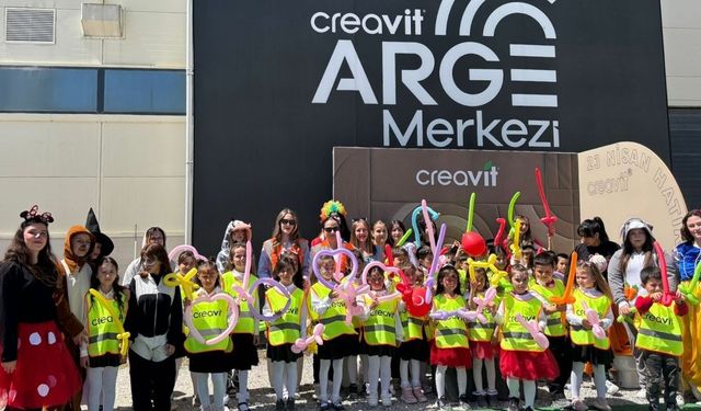 Creavit’ten 23 Nisan şenliği: Minikler unutulmaz bir gün yaşadı