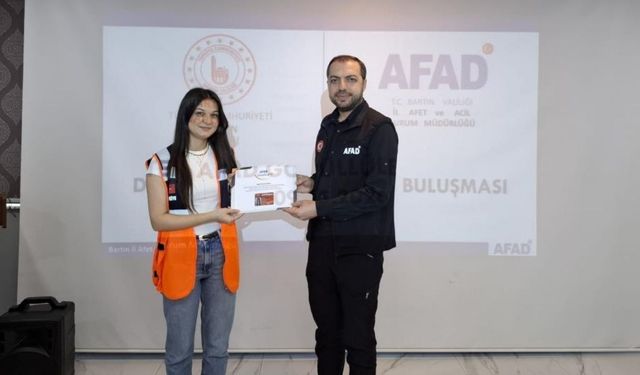 74 AFAD gönüllüsüne sertifikaları verildi