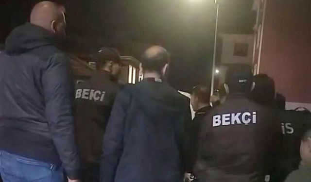 Büyük kavga: Polis tarafları biber gazı ile ayırdı