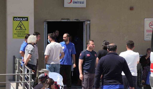 Eğitim ve Araştırma Hastanesi'nde kimyasal madde paniği: 9 kişi etkilendi