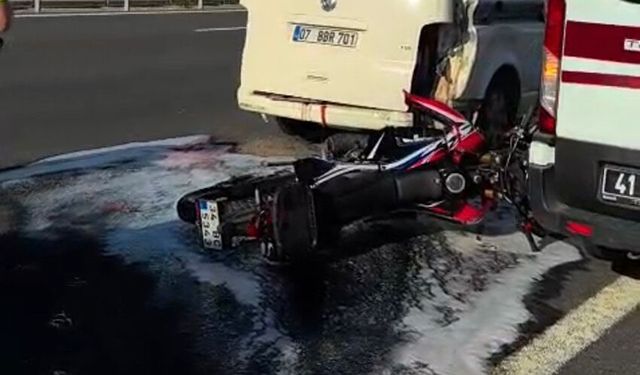 Feci kazada ağır yaralanan motosiklet sürücüsü yaşam savaşını kaybetti