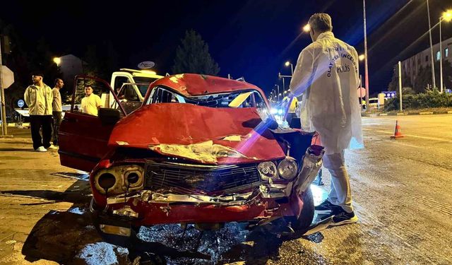 Kırmızı ışık ihlali yapıp motosiklete çarpan sürücüye 51 bin TL ceza kesildi