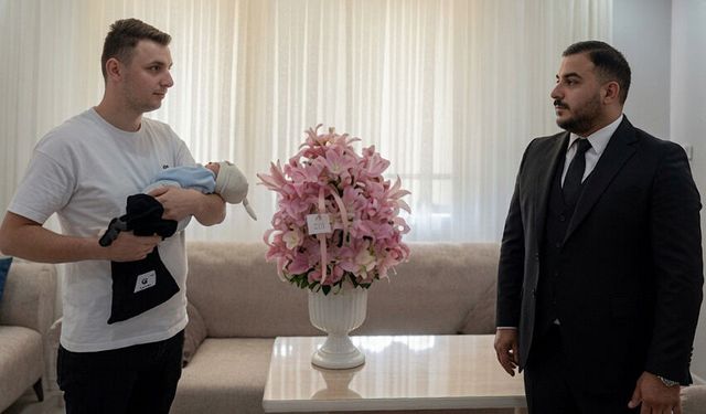 Bebeğin adı Sedat Peker oldu, hediyesi altınla geldi