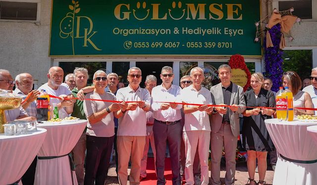 Çaycuma’da iki kadın girişimciden yeni işletme: “Gülümse” kapılarını açtı