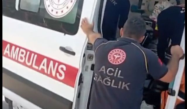 Denize giren 4 kişilik aile boğulmaktan son anda kurtarıldı
