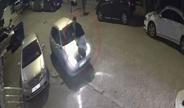 Otomobilin kaputunda yolculuk