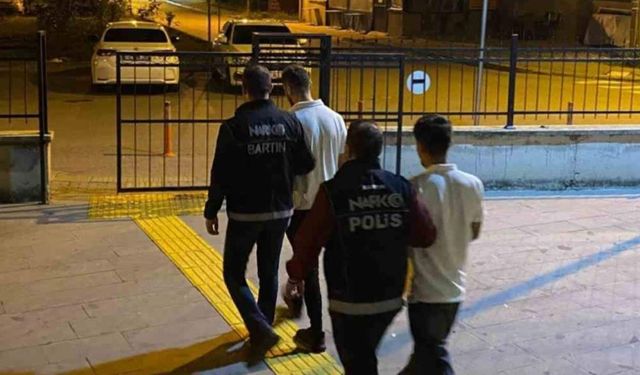 Uy*şturucu operasyonu: 8 gözaltı