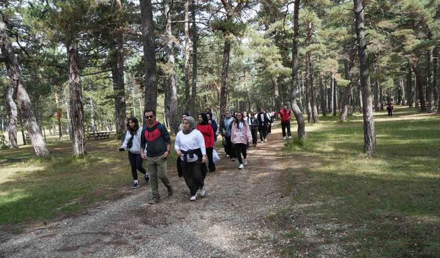 Üniversite öğrencileri doğayla buluştu, şehrin doğal güzelliklerini tanıdı