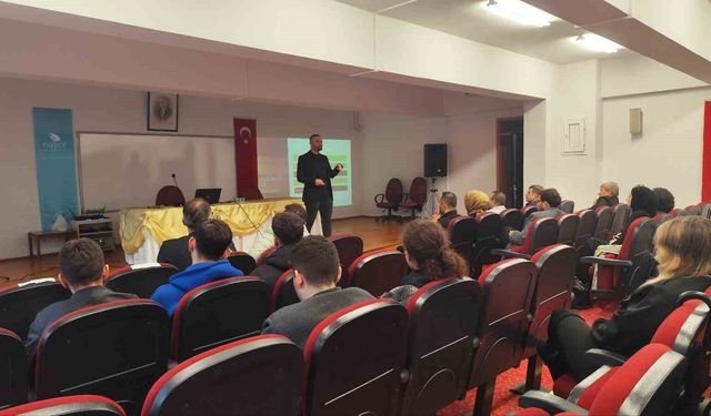 Bağımlılıkla mücadelenin yasal boyutuna dikkat çekildi