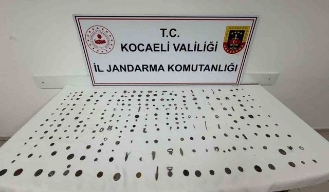 Kaçakçılık operasyonu: 6,2 ton tütün ve 511 tarihi eser ele geçirildi