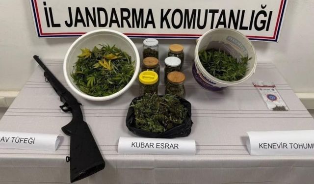 Jandarmadan uy*şturucu operasyonu: 2 şüpheli yakalandı