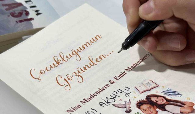 Uluslararası 16. Kitap Fuarı'nın en genç ikiz yazarları