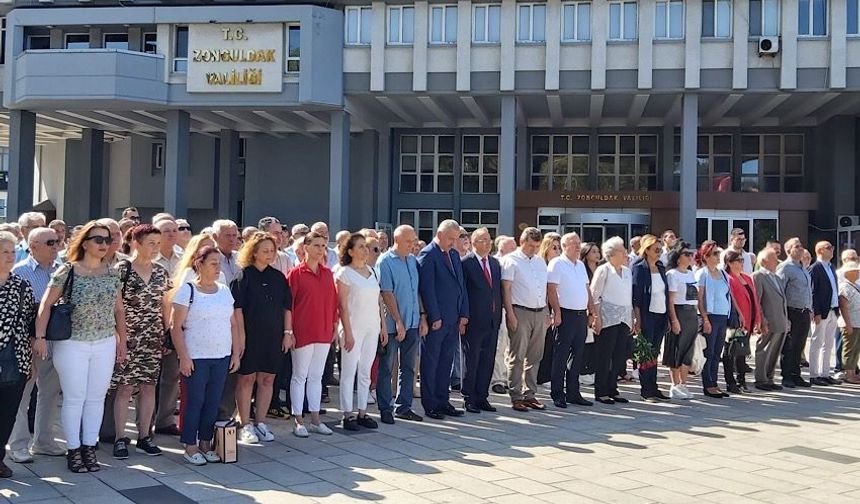 Zonguldak'ta CHP'nin kuruluşunun 100'üncü yılı kutlandı