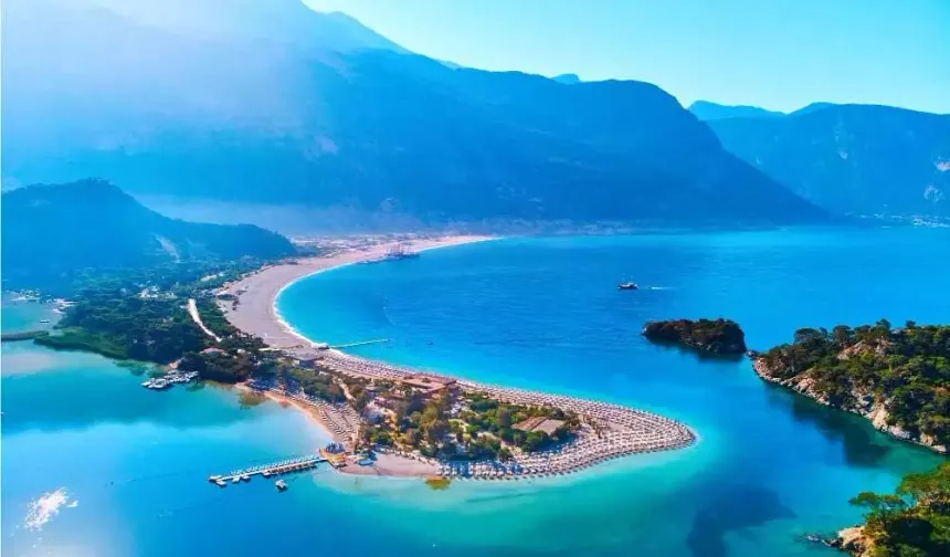 Ege'nin Büyülü Sularında Hayalinizdeki Tatil: Fethiye Kiralık Villalar