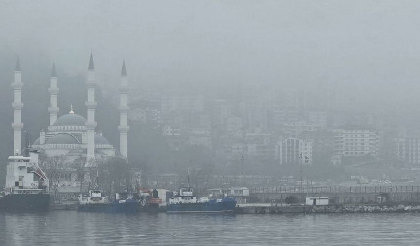 Zonguldak'ta yoğun sis etkili oldu