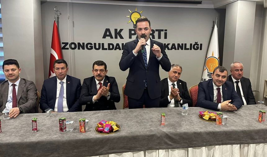 AK Parti bayramlaştı: Mustafa Çağlayan 'Can sıkmak yok' dedi