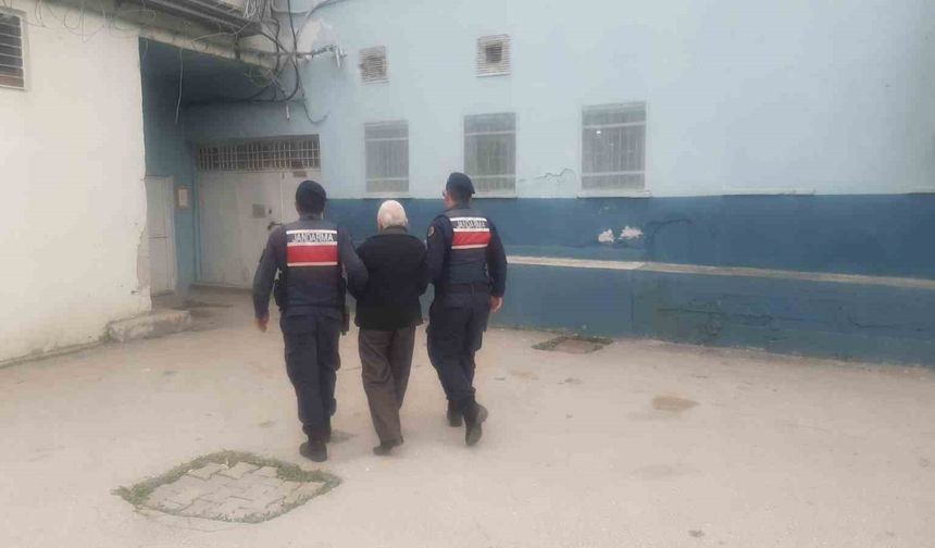 Aranan 5 şahıs jandarma ekiplerince yakalanarak tutuklandı