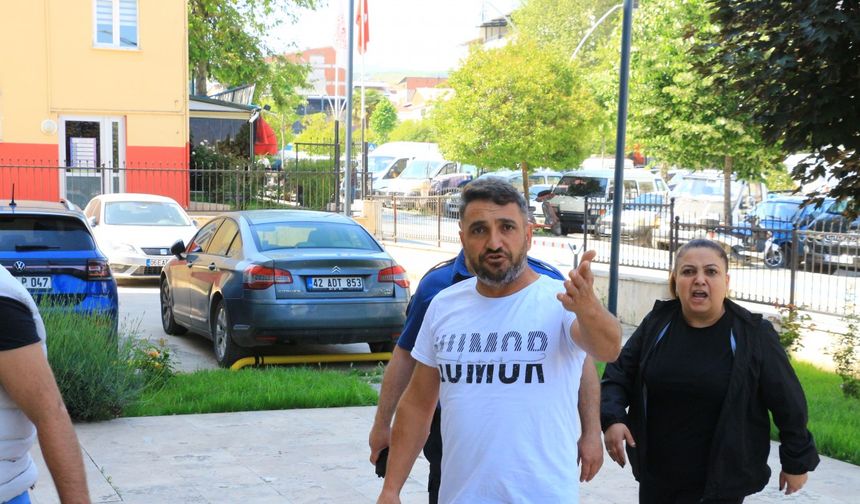 Otomobilin bagaj kısmına sentetik hapları saklamışlar: 2 tutuklama