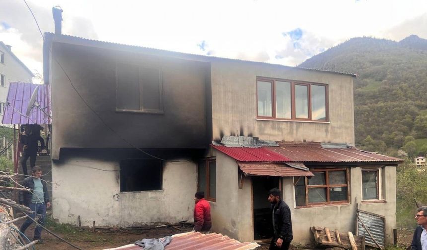 Yalnız yaşadığı evde çıkan yangında Mustafa Uslu öldü