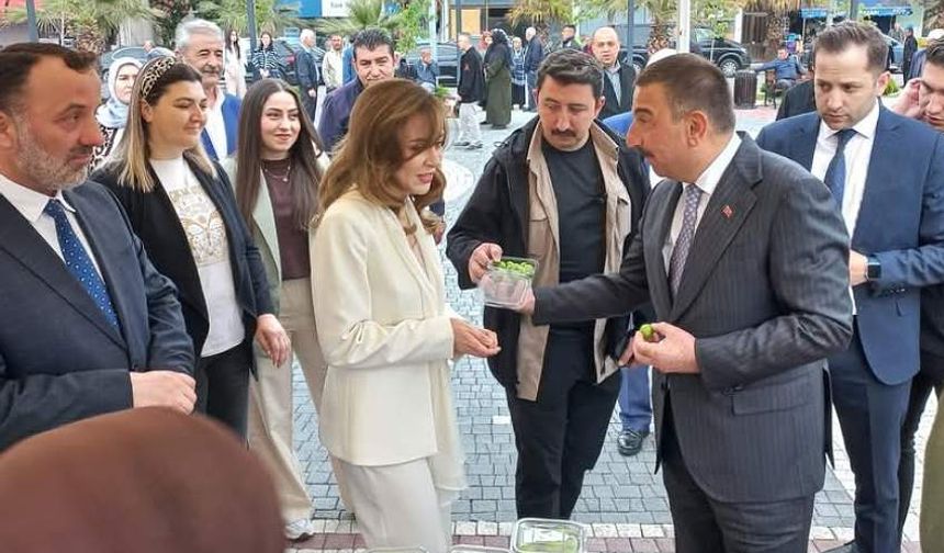 Yatılı Kuran Kursu yararına kermes düzenlendi