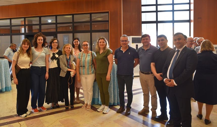 OMÜ üst yönetimi bayramlaşma töreninde personelle bir araya geldi