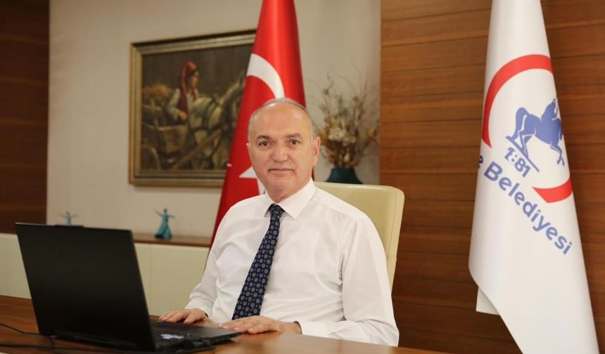Belediye Başkanı: "Bu saygısızlığı lanetliyorum"