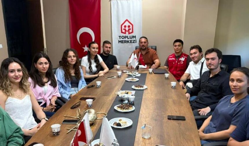 Genç Kızılay'da bayrak değişimi: Tolgahan Köroğlu göreve getirildi