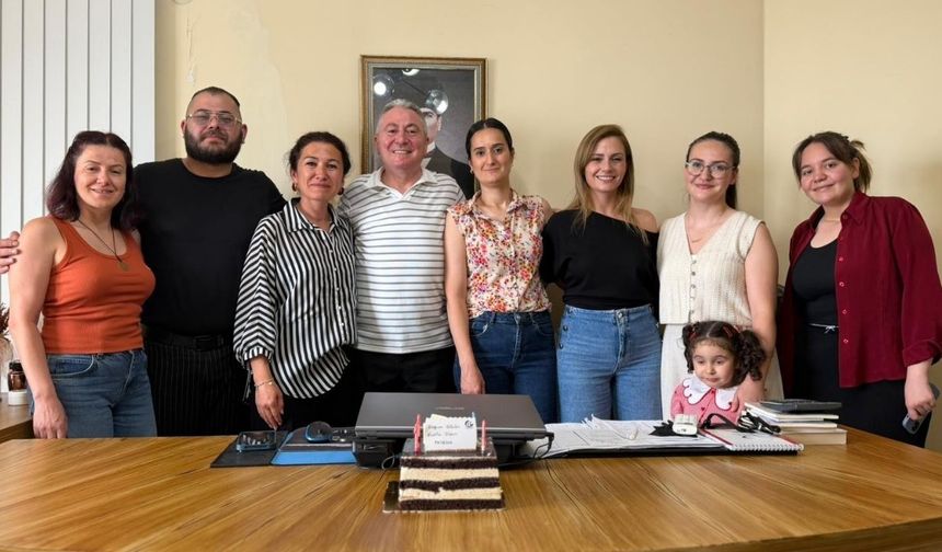 Geçmiş ve bugün aynı masada: Ali Rıza Tığ’a doğum günü sürprizi