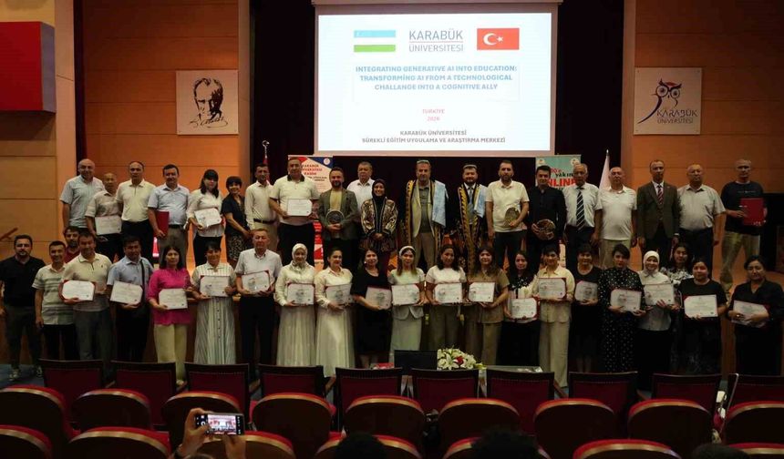 KBÜ'de Özbek akademisyenlere yapay zeka eğitimi sertifikaları verildi