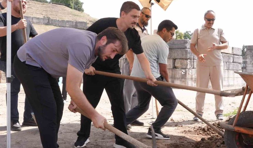 Restorasyon öncesi son hazırlıklar yapılıyor
