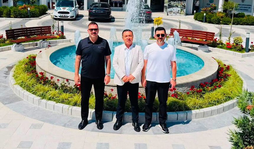 Mustafa Çağlayan’dan Çaydeğirmeni Belediyesi’ne ziyaret