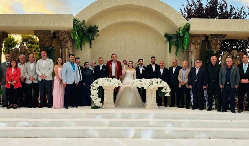 Hira Gülay ve Fatih Üyüm dünya evine girdi
