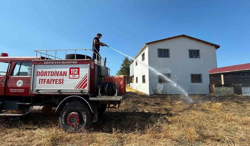 Kereste fabrikasının yanında korkutan yangın: Alevler tesise sıçramadan söndürüldü