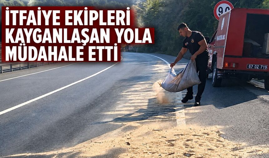 İtfaiye ekipleri kayganlaşan yola müdahale etti
