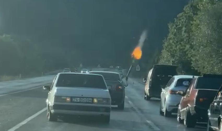 Düğün konvoyunda pompalı tüfekle havaya ateş açtı: Polis affetmedi